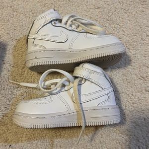 Toddler Nike Air Forces Size 6C